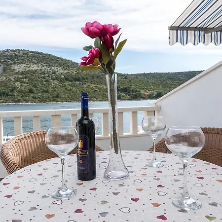 Mirko Apartment Vinisce
